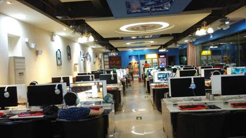 網吧鍍膜技術引領業界 華碩中標三亞網咖